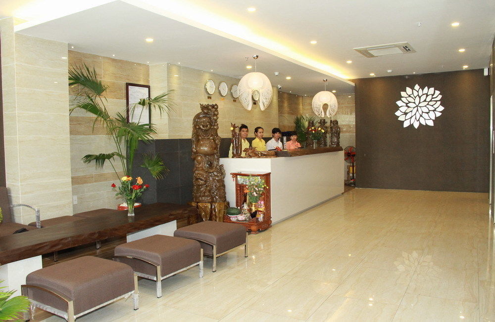 Daisy Hotel Nha Trang Extérieur photo