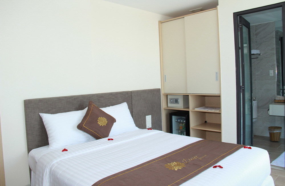 Daisy Hotel Nha Trang Extérieur photo