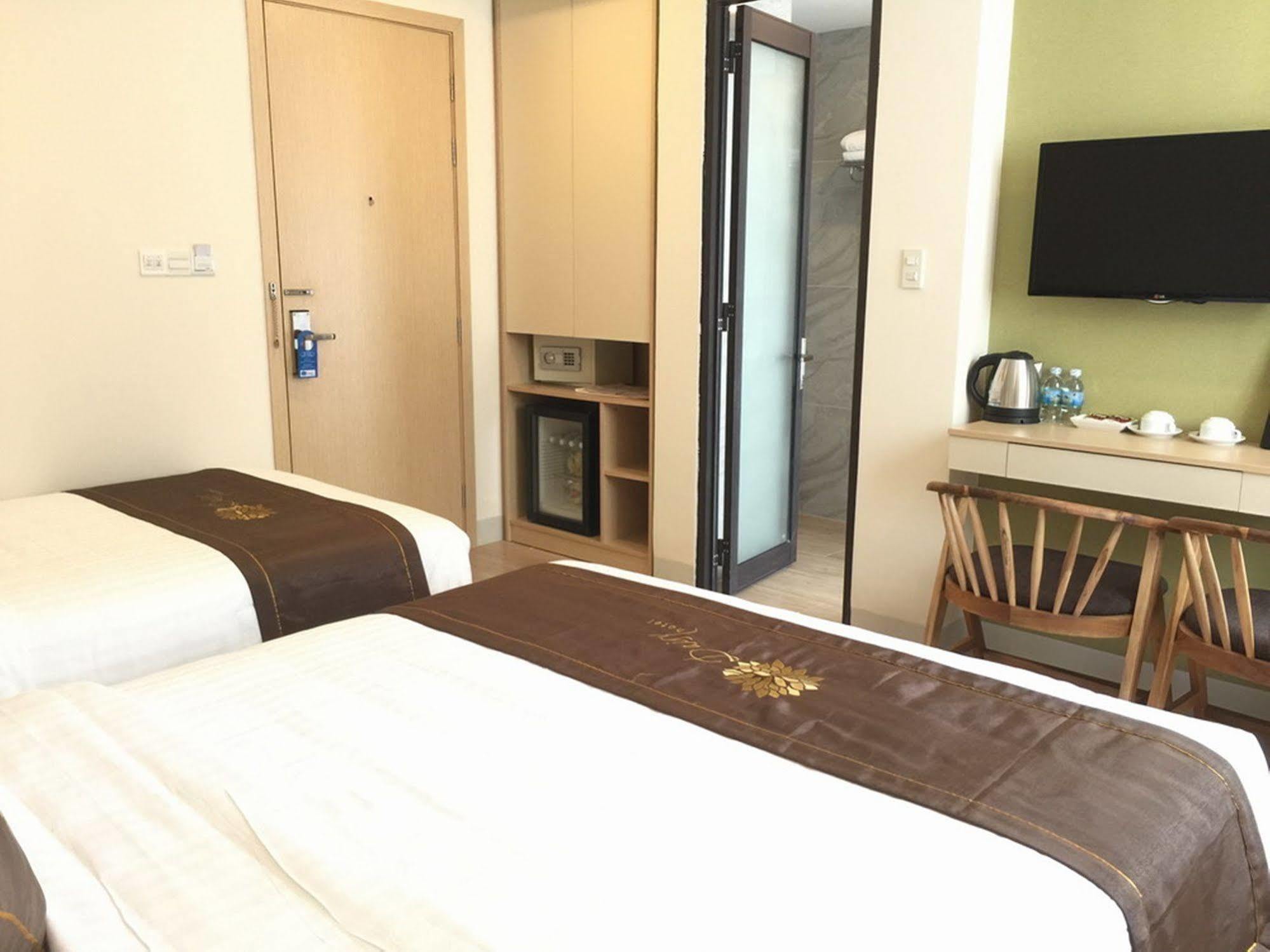 Daisy Hotel Nha Trang Extérieur photo