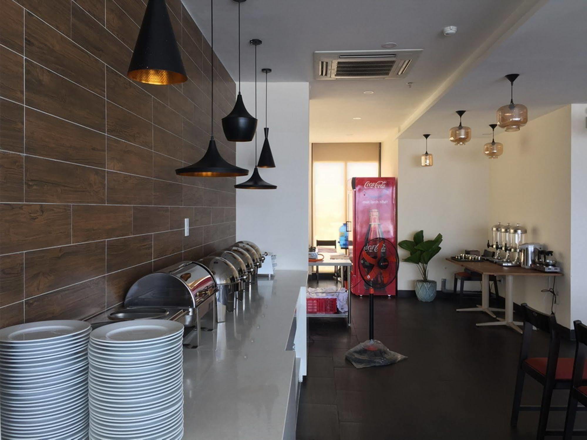 Daisy Hotel Nha Trang Extérieur photo
