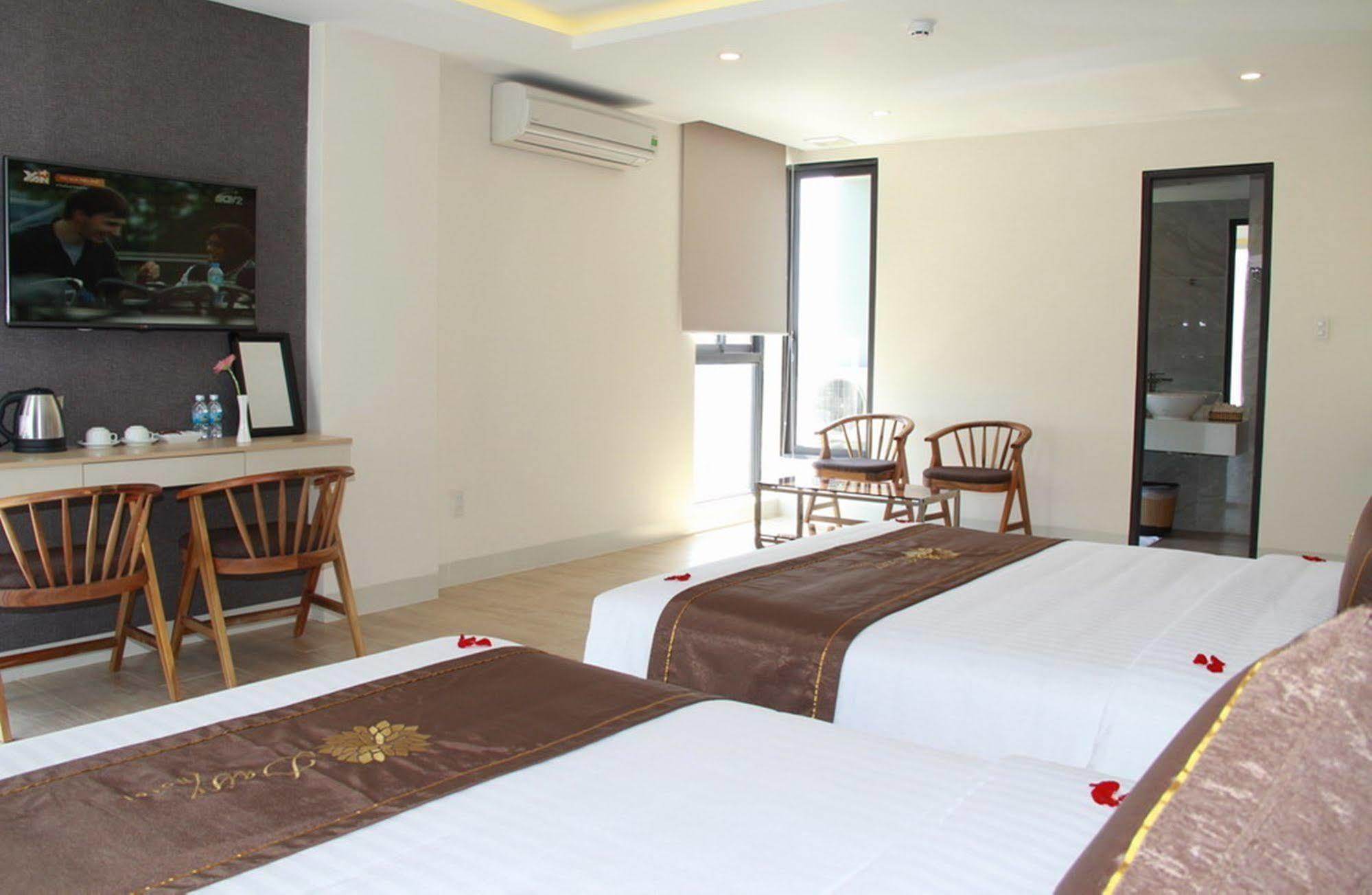 Daisy Hotel Nha Trang Extérieur photo