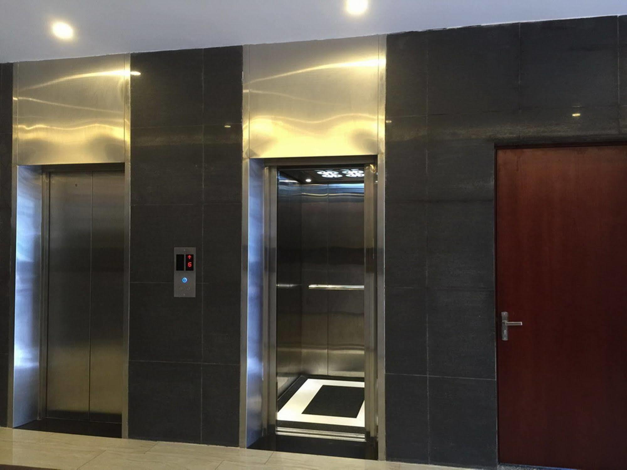 Daisy Hotel Nha Trang Extérieur photo