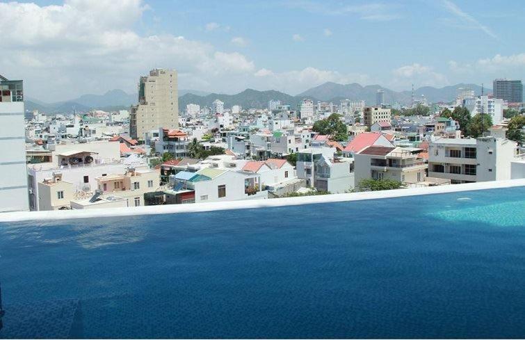 Daisy Hotel Nha Trang Extérieur photo