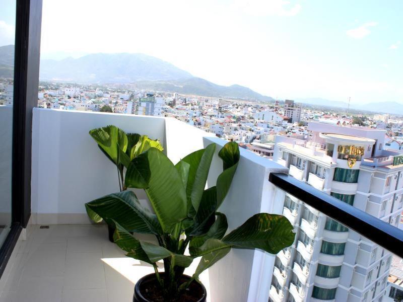 Daisy Hotel Nha Trang Extérieur photo